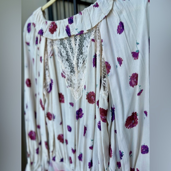 Intimately Free People “Poppy” Print long sleeve ruffle body suit in cream 🌸 - Picture 9 of 12